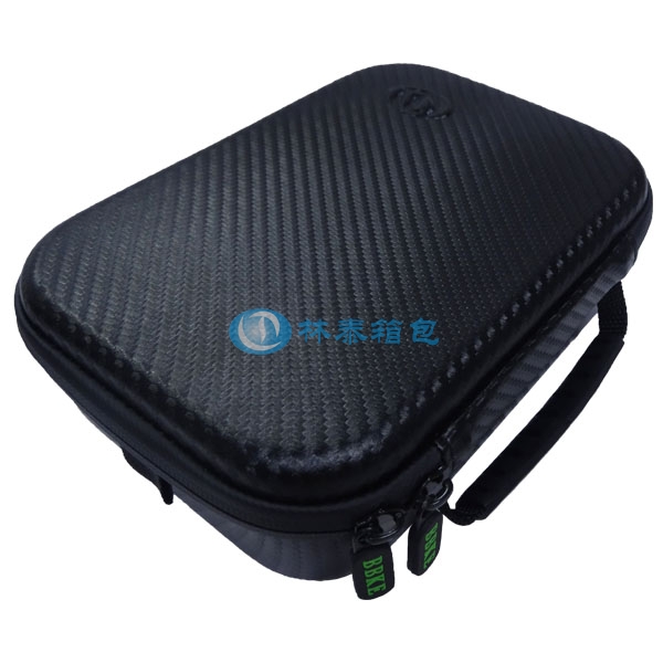 （非標(biāo)準(zhǔn)小號）黑色pu EVA相機(jī)包拉牌細(xì)節(jié)